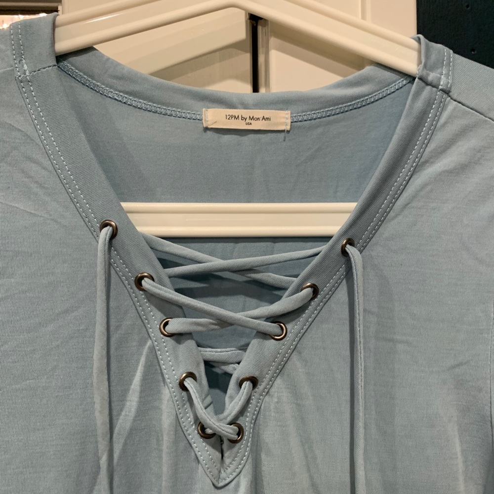 Blue top - Picture 2 of 3